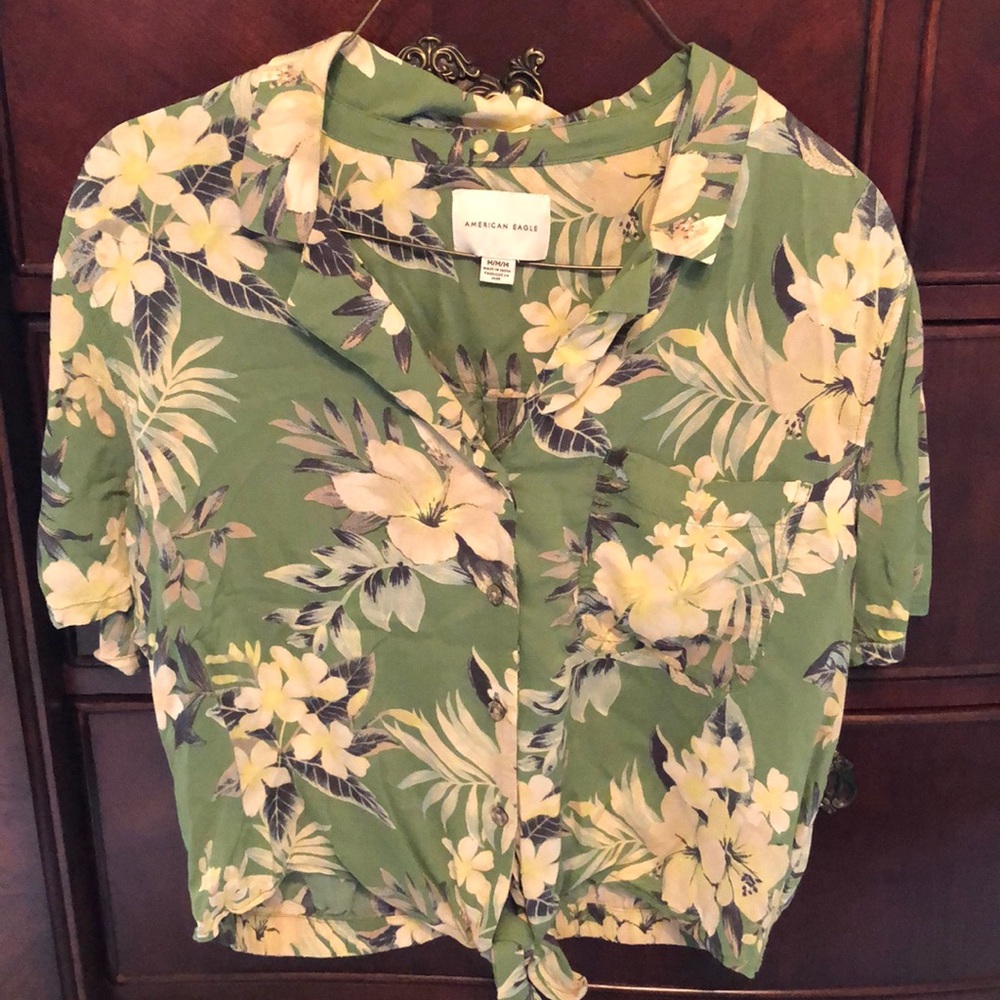 American Eagle Cropped Tee